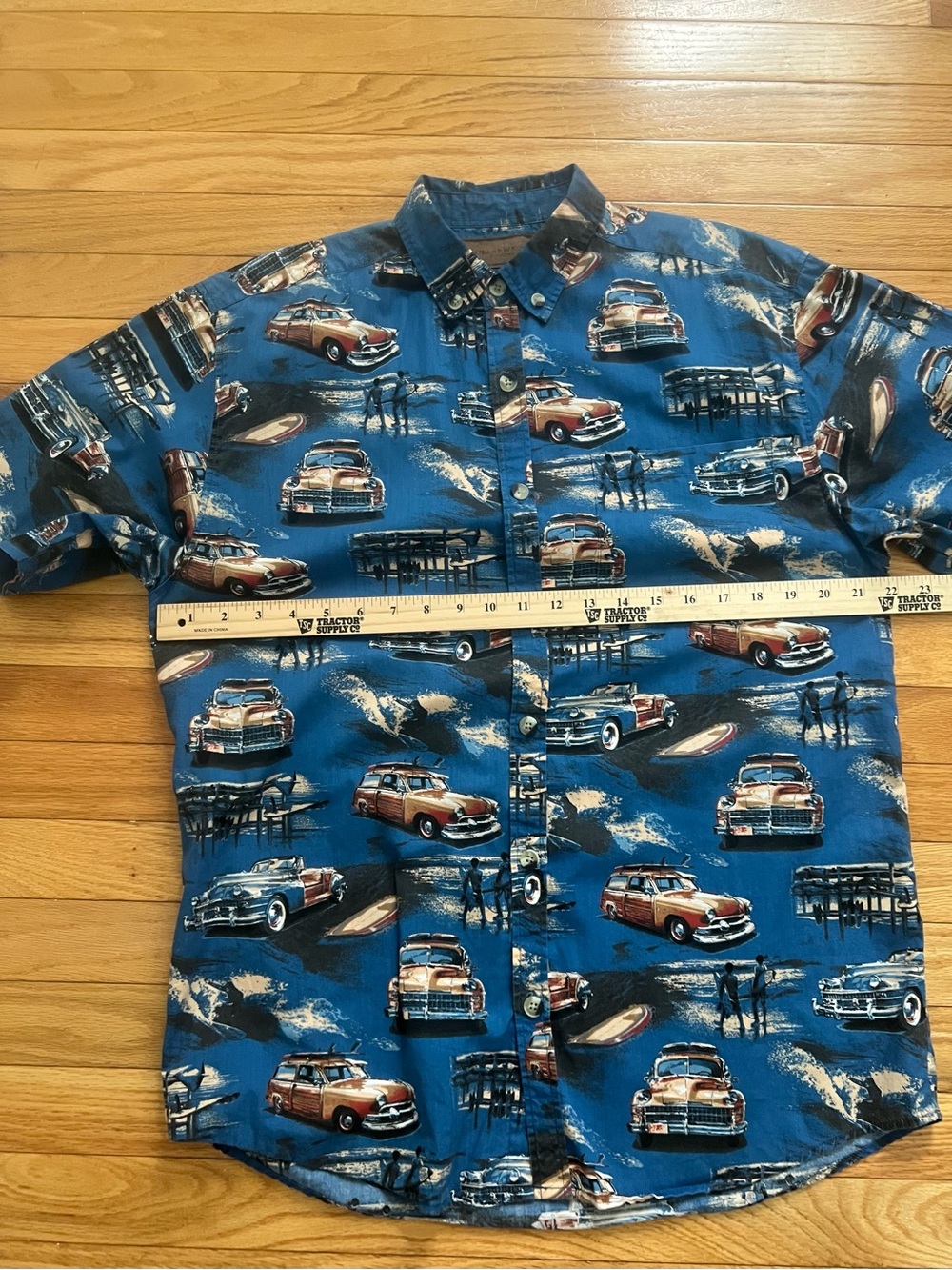 Clearwater Outfitters Malibu Car Artwork SHORT SLEEVE SHIRT Medium M - Picture 7 of 7